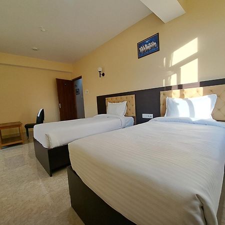 Snow White Retreat Hotel And Restaurant Гангток Экстерьер фото